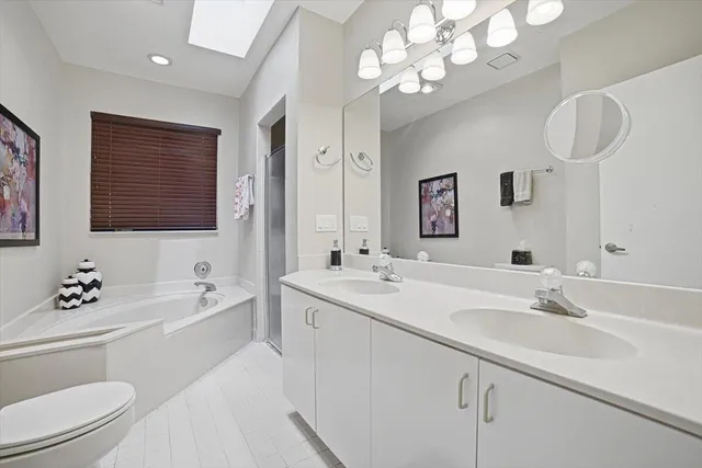  Unit 19 photo 23
