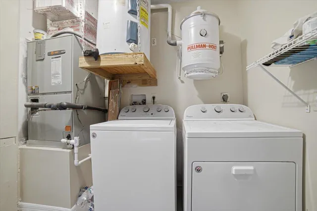  Unit 19 photo 27