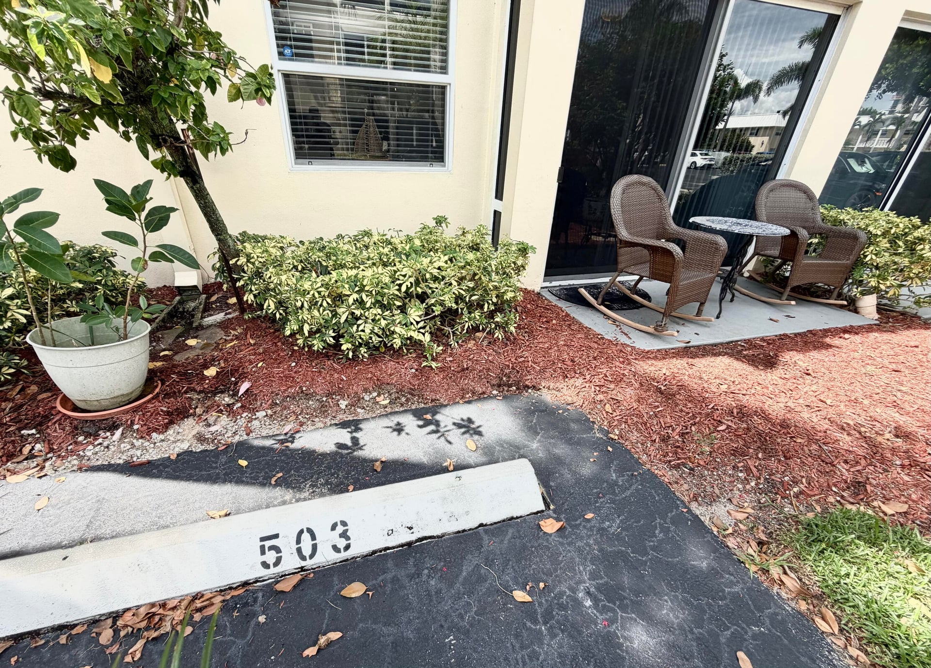 Unit 103 photo 11