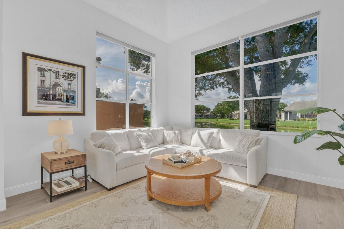 Residence photo 5