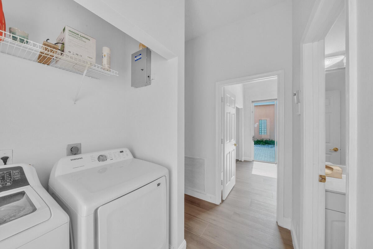Residence photo 22