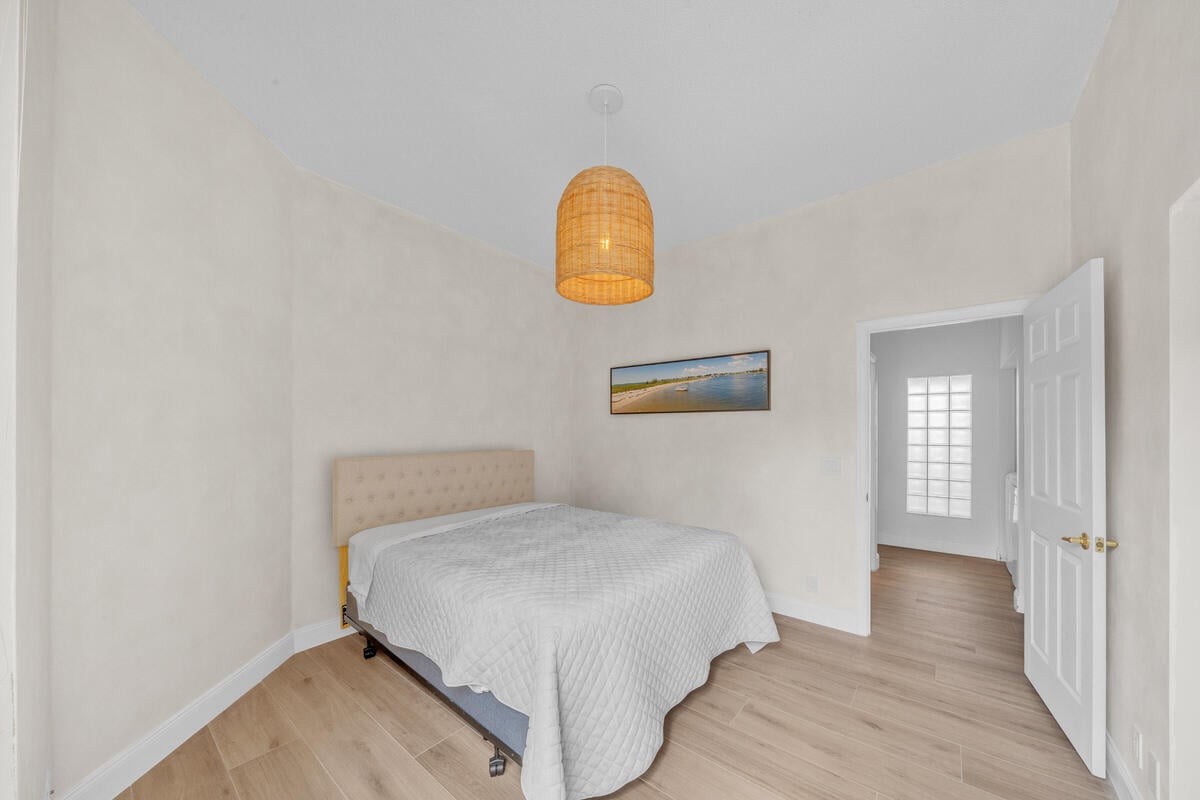 Residence photo 24