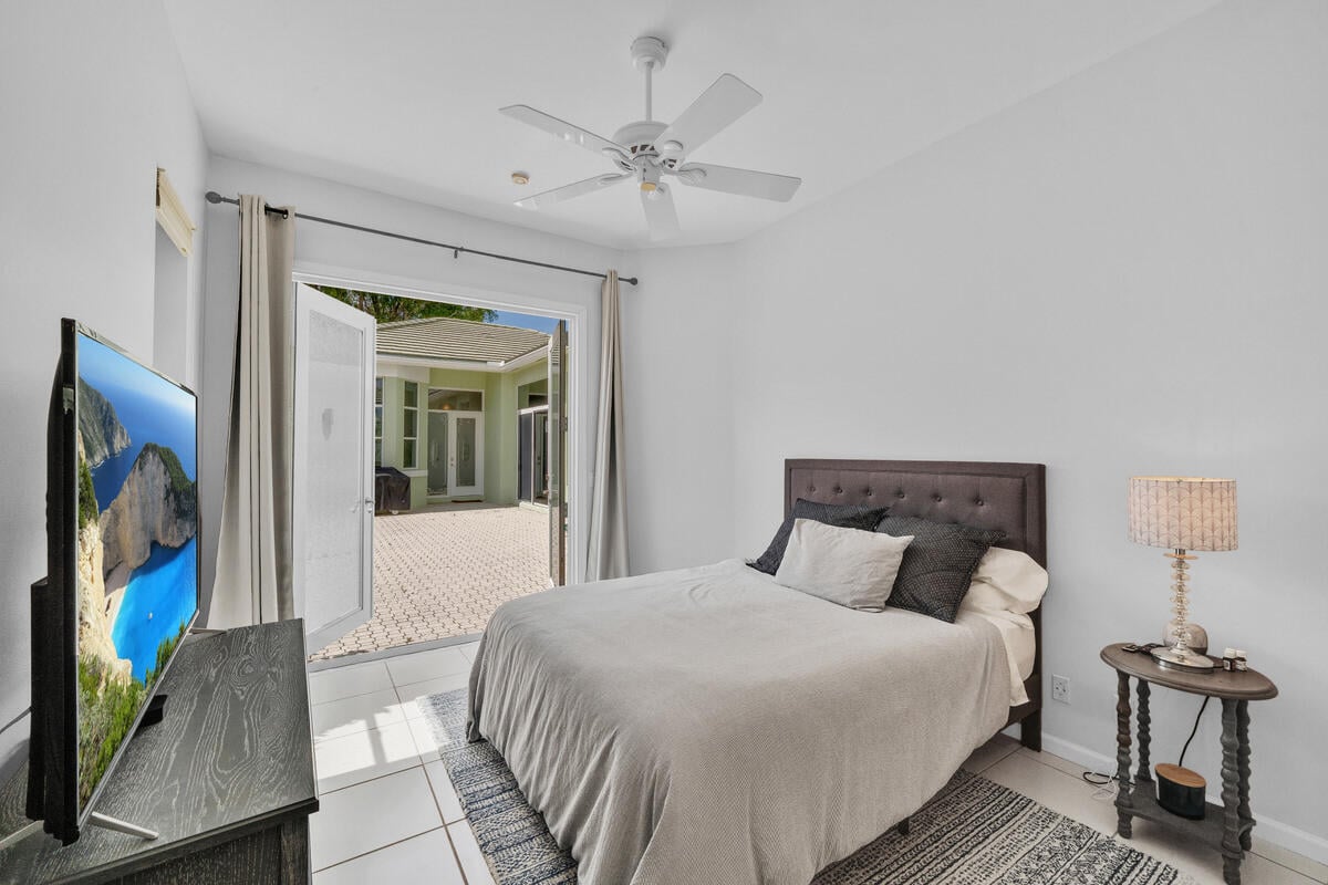 Residence photo 32