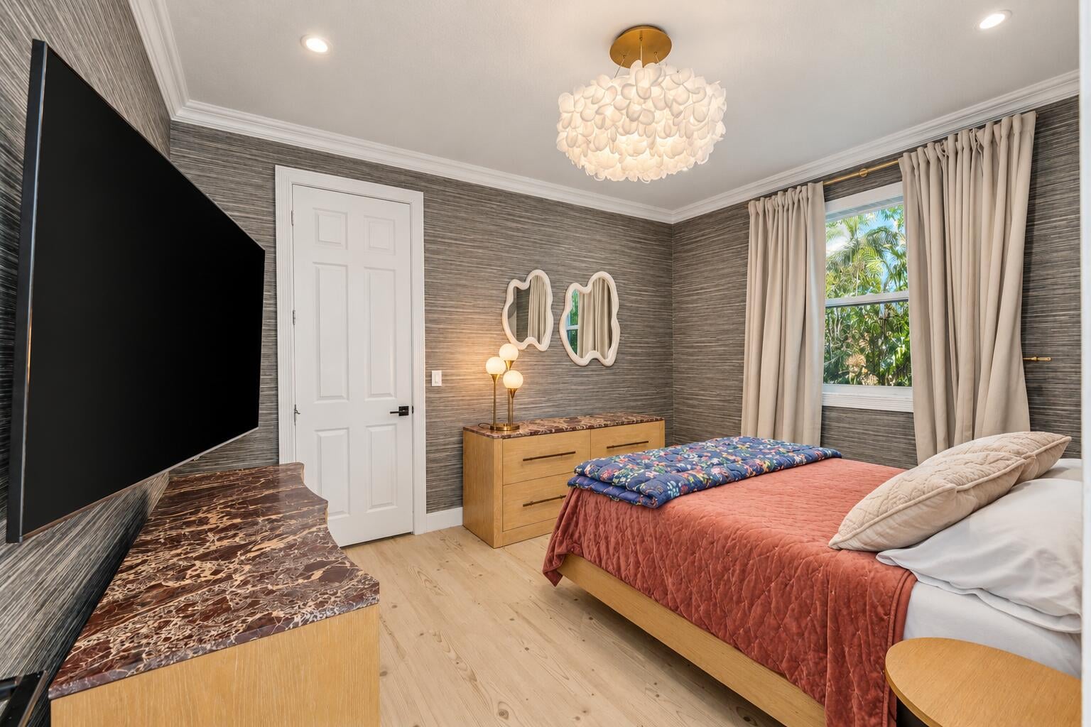  Residence photo 32