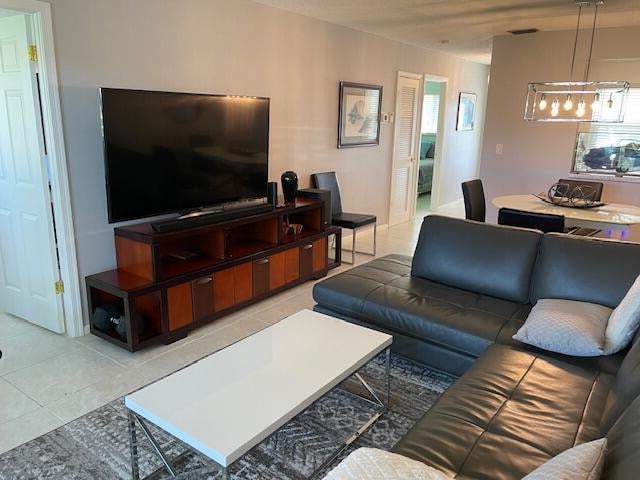 Residence photo 14
