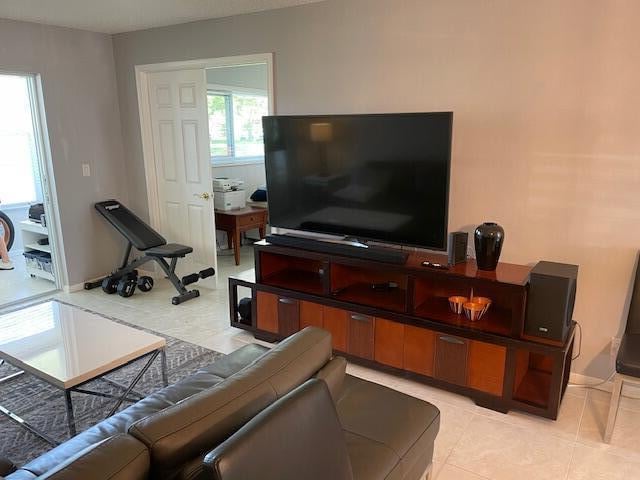 Residence photo 15