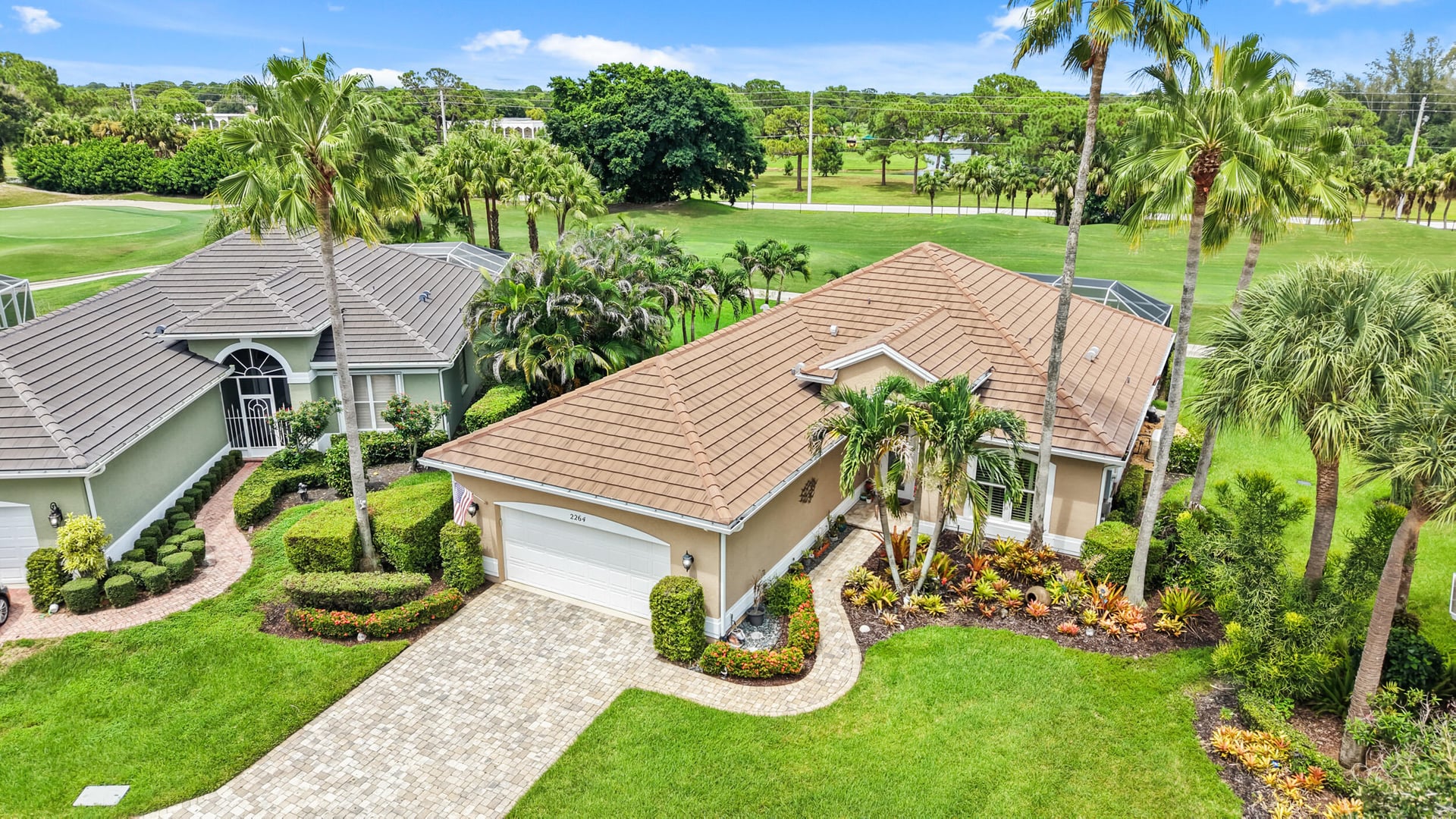 Monarch Country Club Residence photo 3