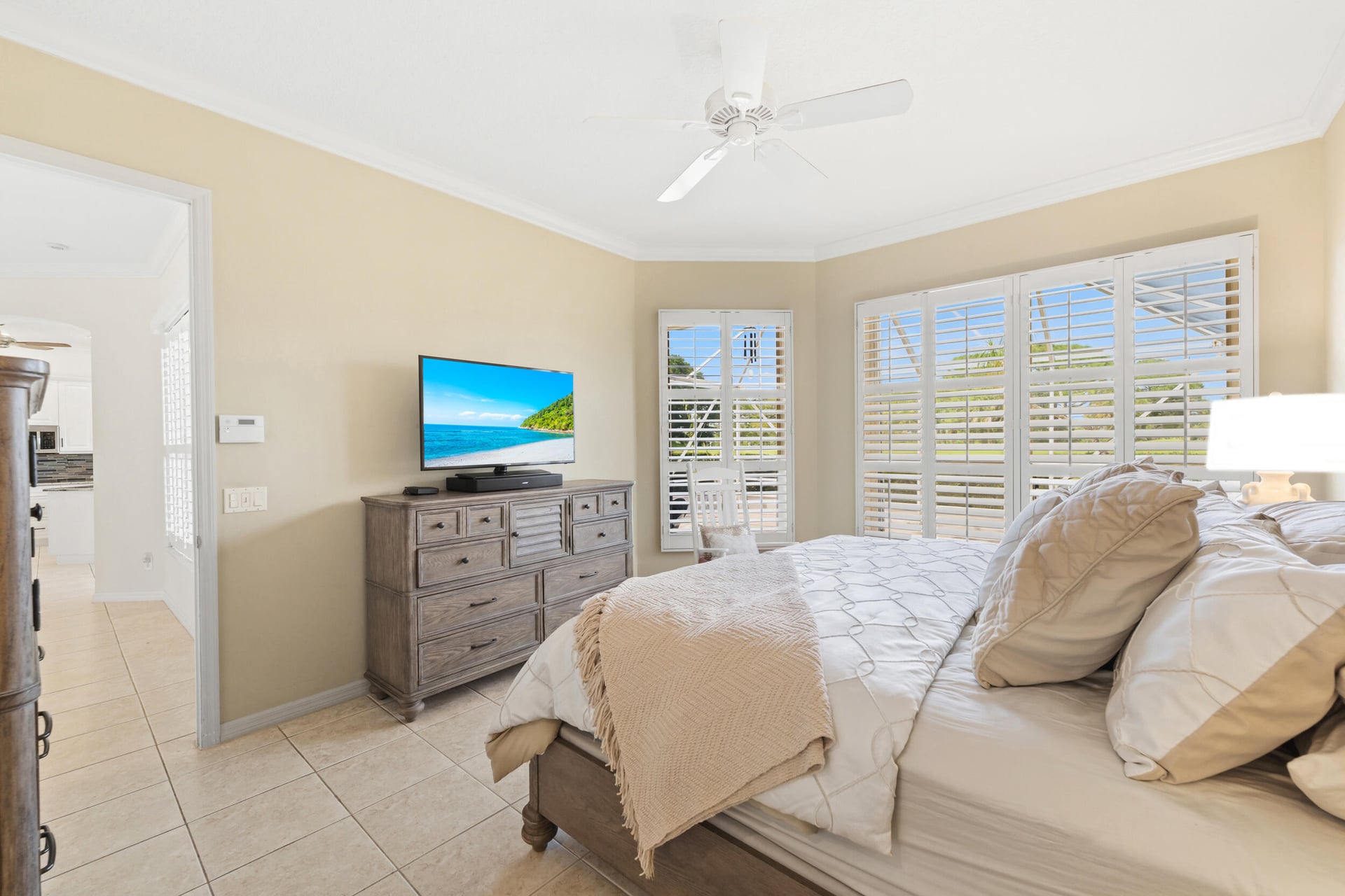 Monarch Country Club Residence photo 18