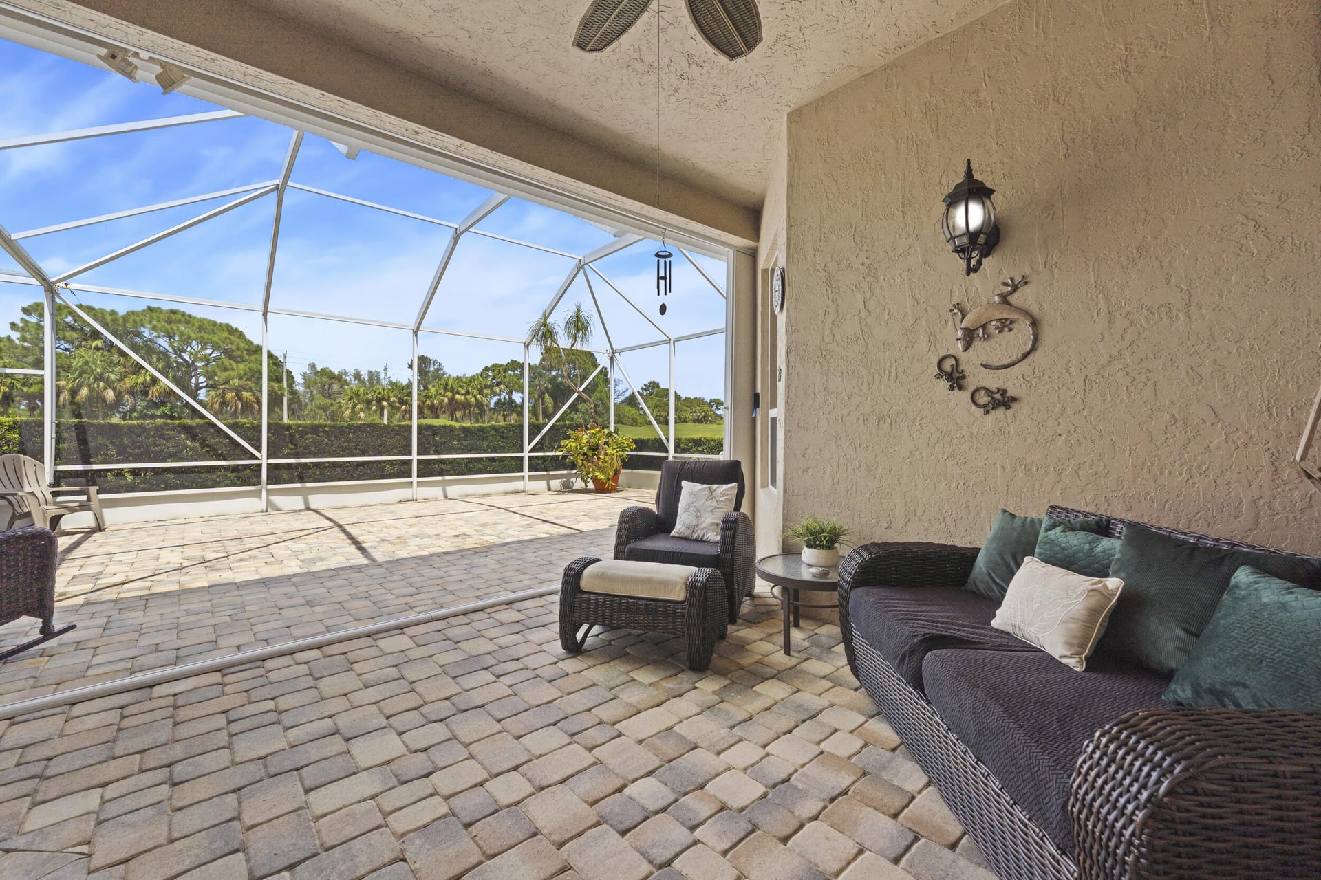 Monarch Country Club Residence photo 27
