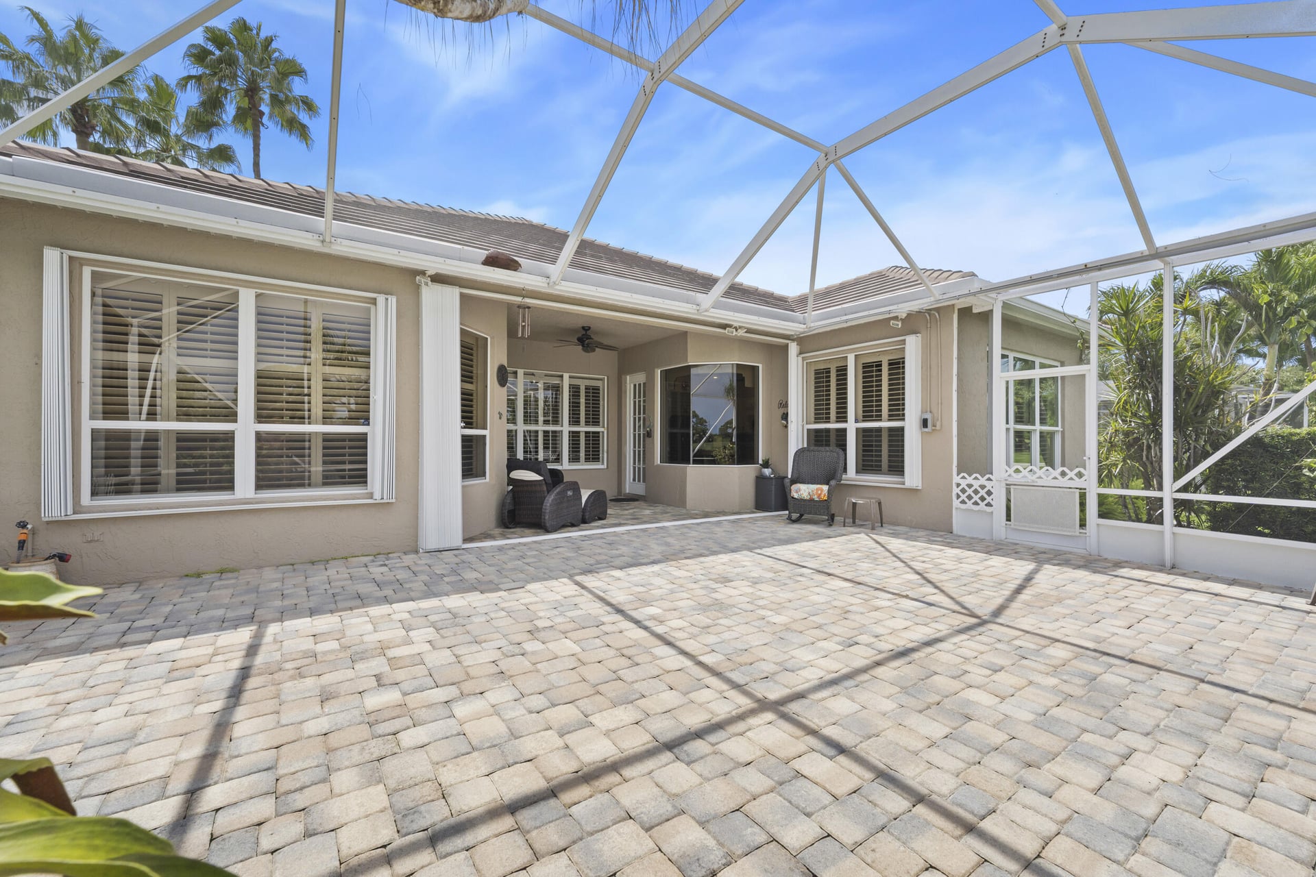 Monarch Country Club Residence photo 29