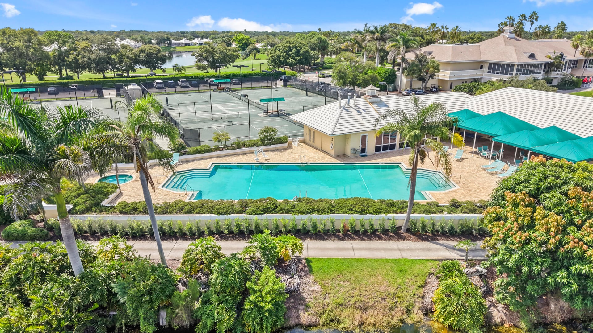 Monarch Country Club Residence photo 38