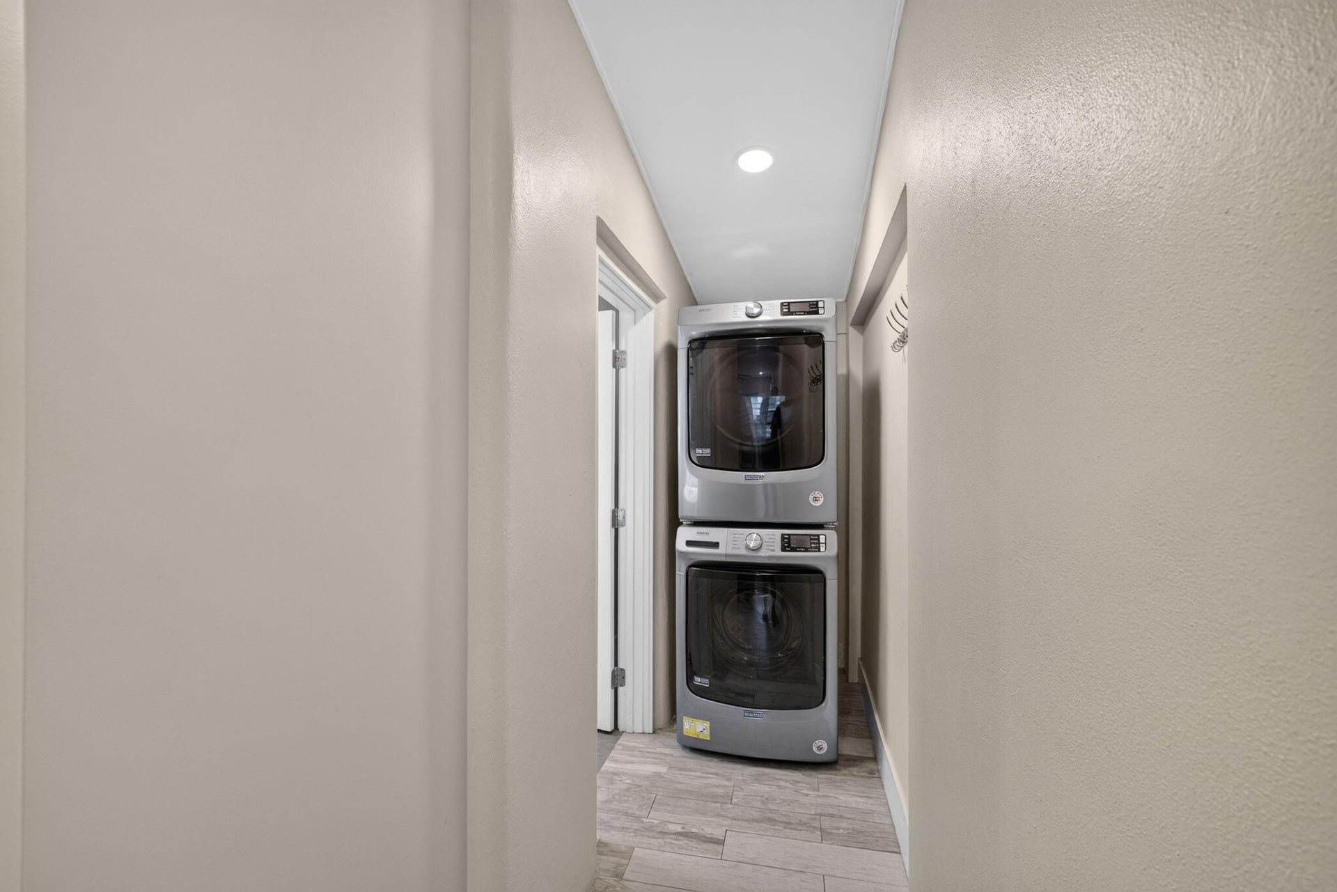 Residence photo 20