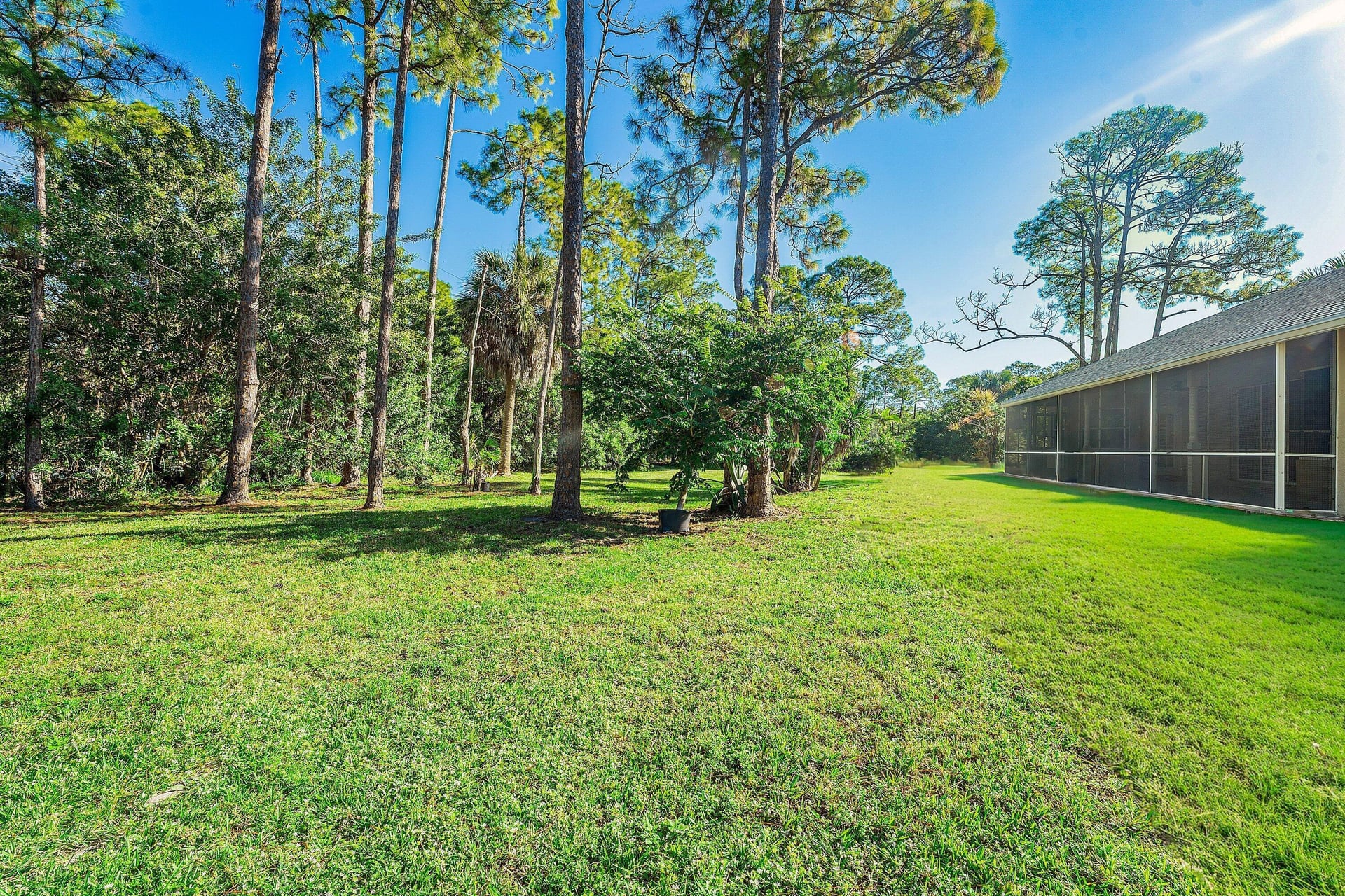 Residence photo 42