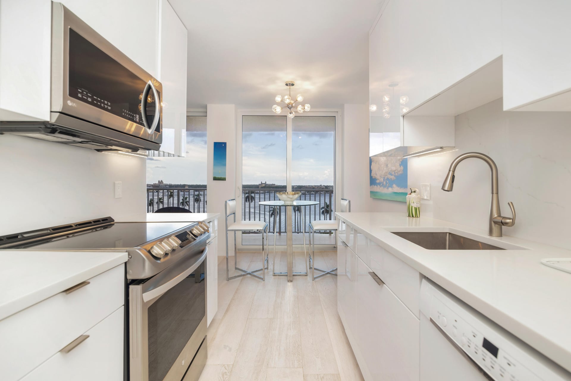 Downtown West Palm Beach Unit 906 photo 8
