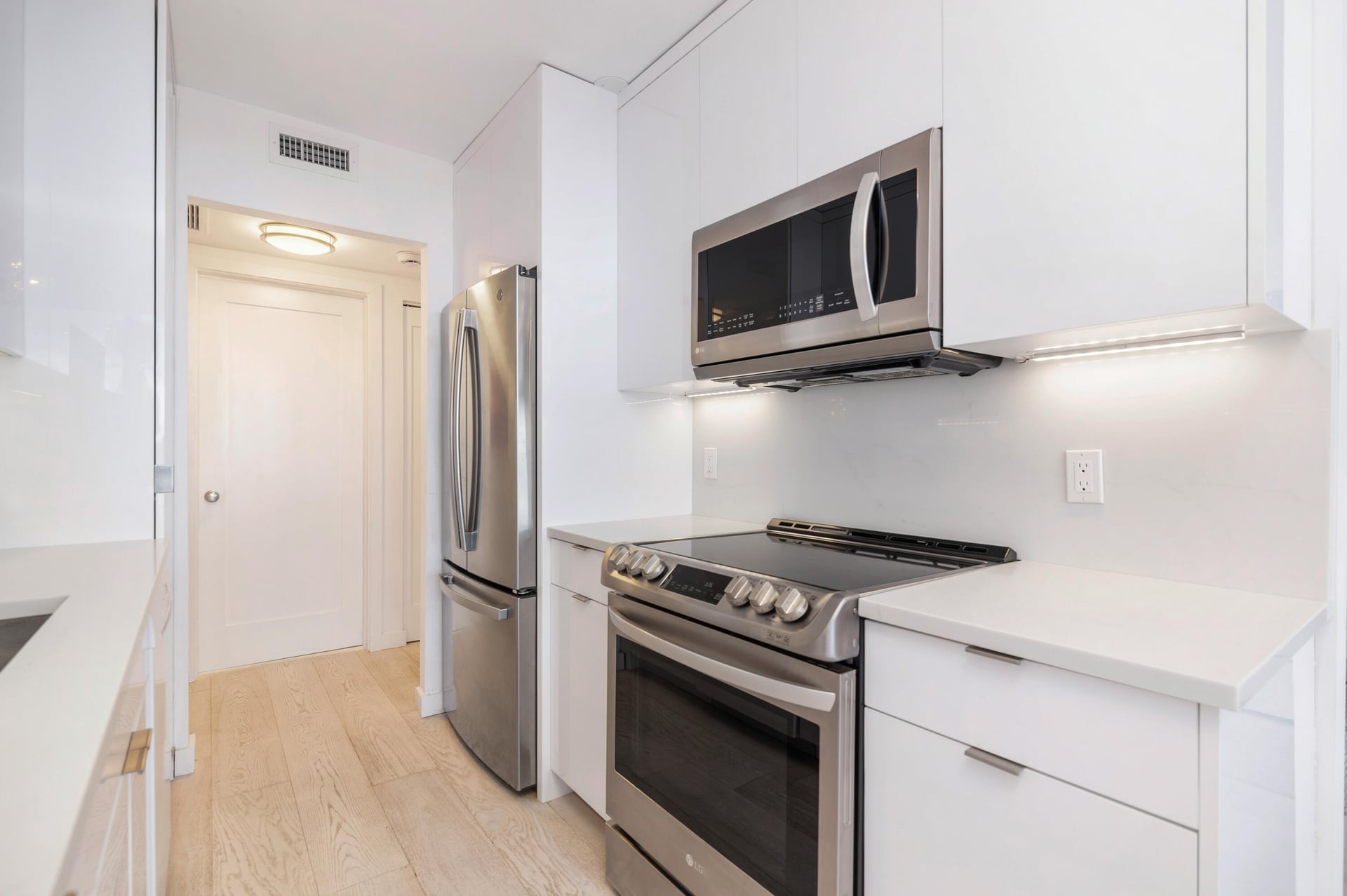 Downtown West Palm Beach Unit 906 photo 29