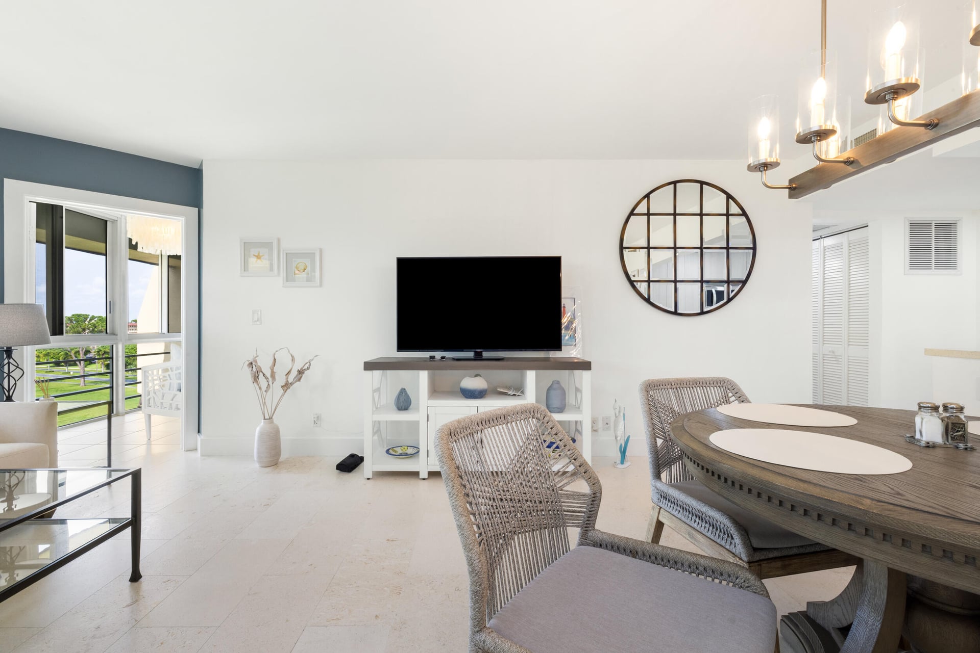 Unit 603 photo 6