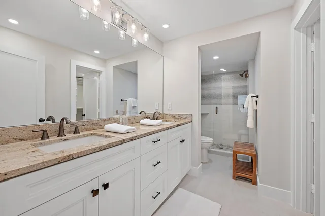  Unit 316 photo 15