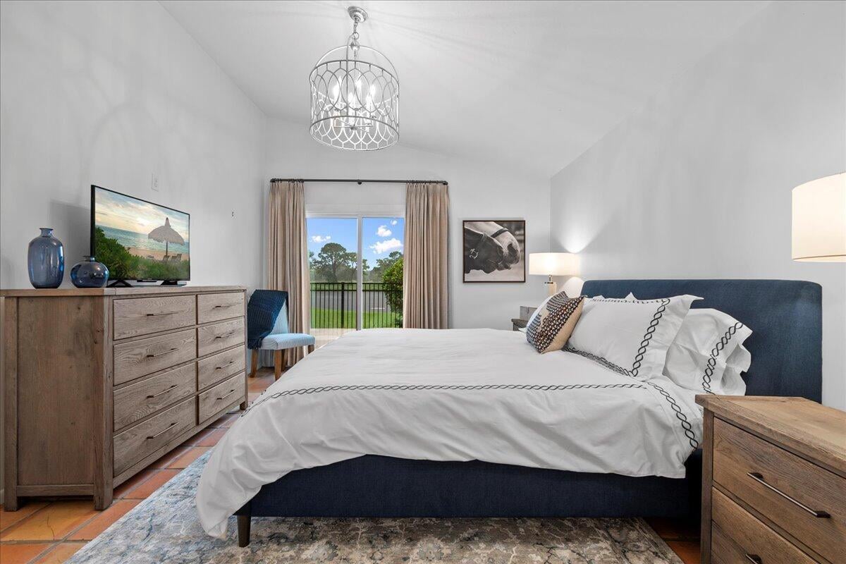 Residence photo 11