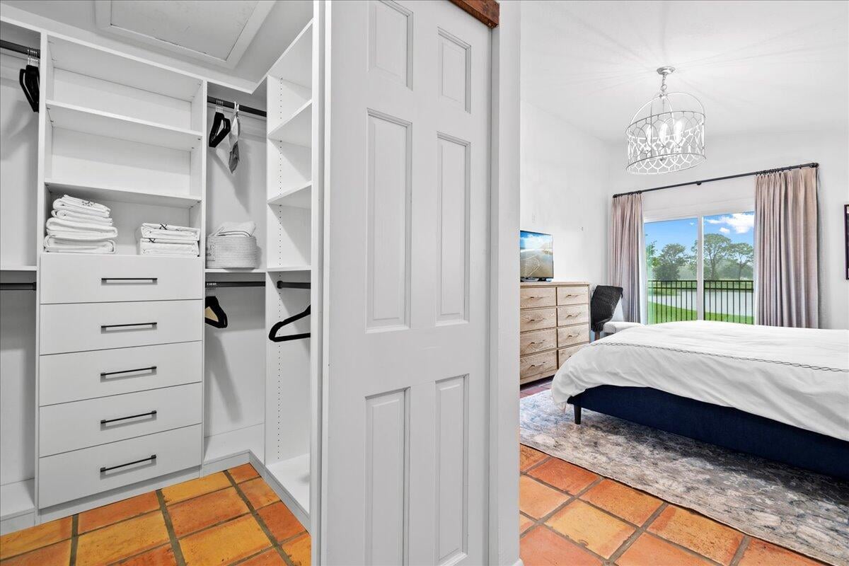 Residence photo 14