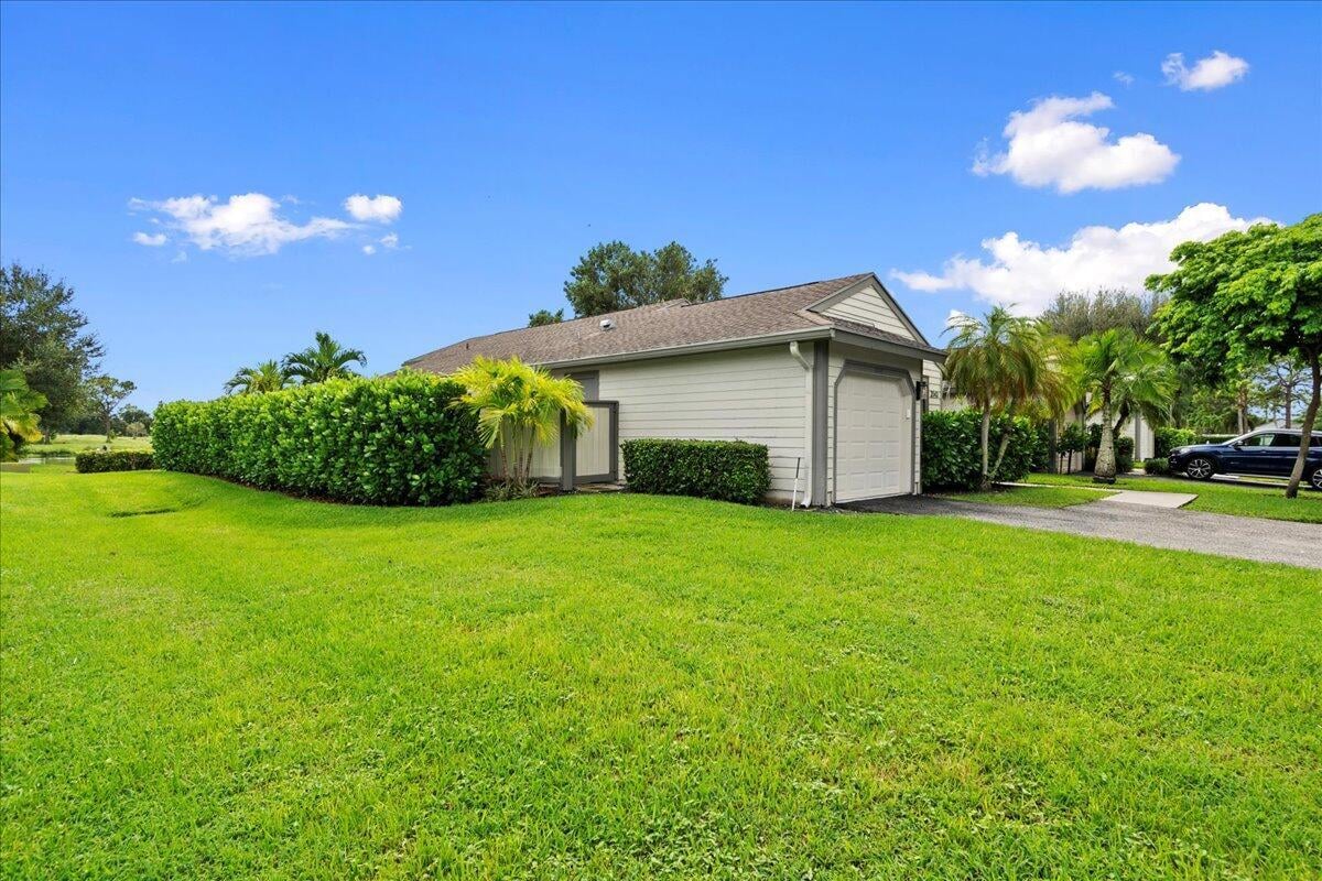 Residence photo 22