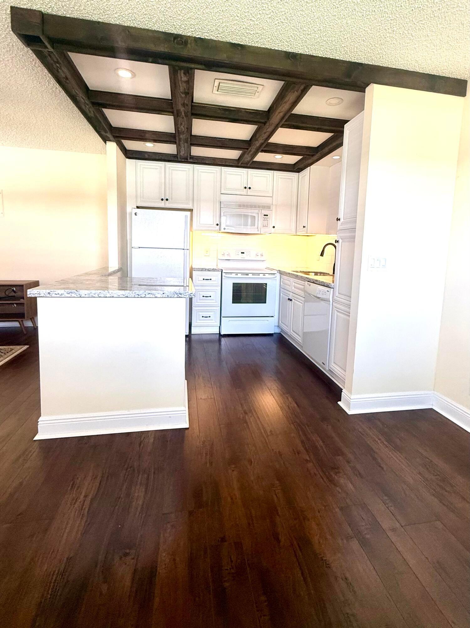  Residence photo 10