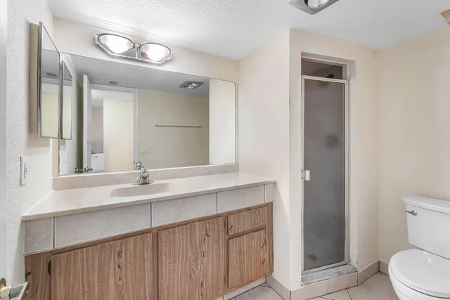 Unit 413 photo 19