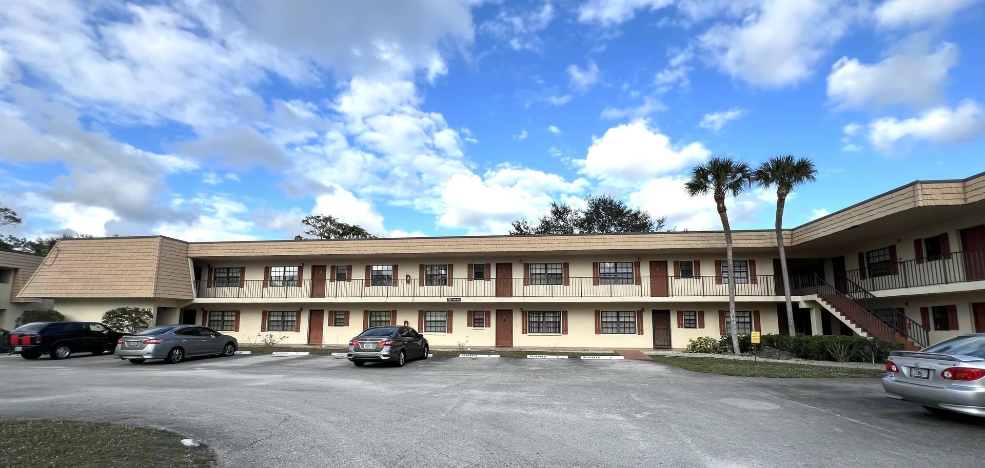 Residence photo 2