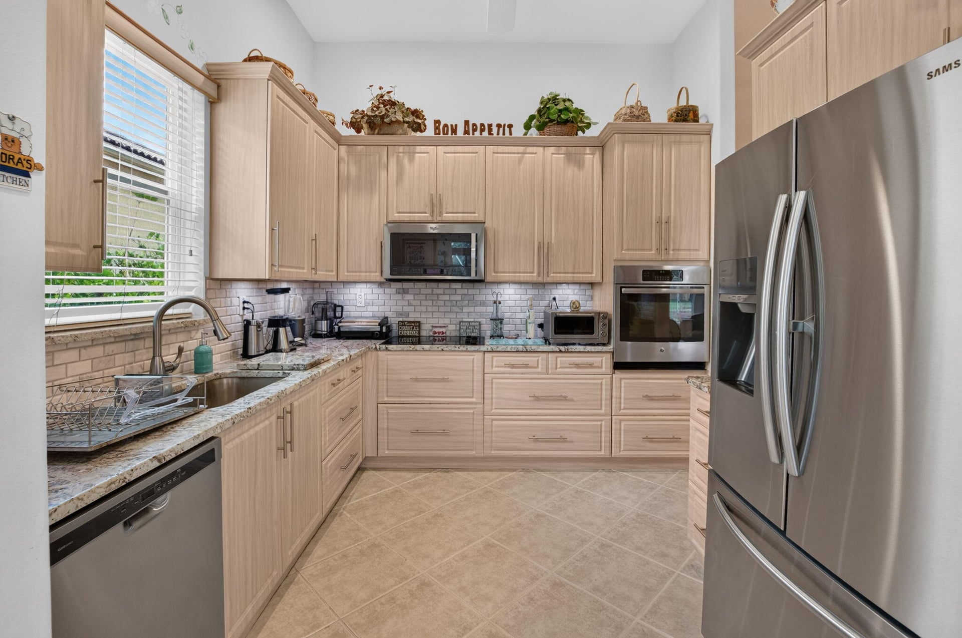 Residence photo 18