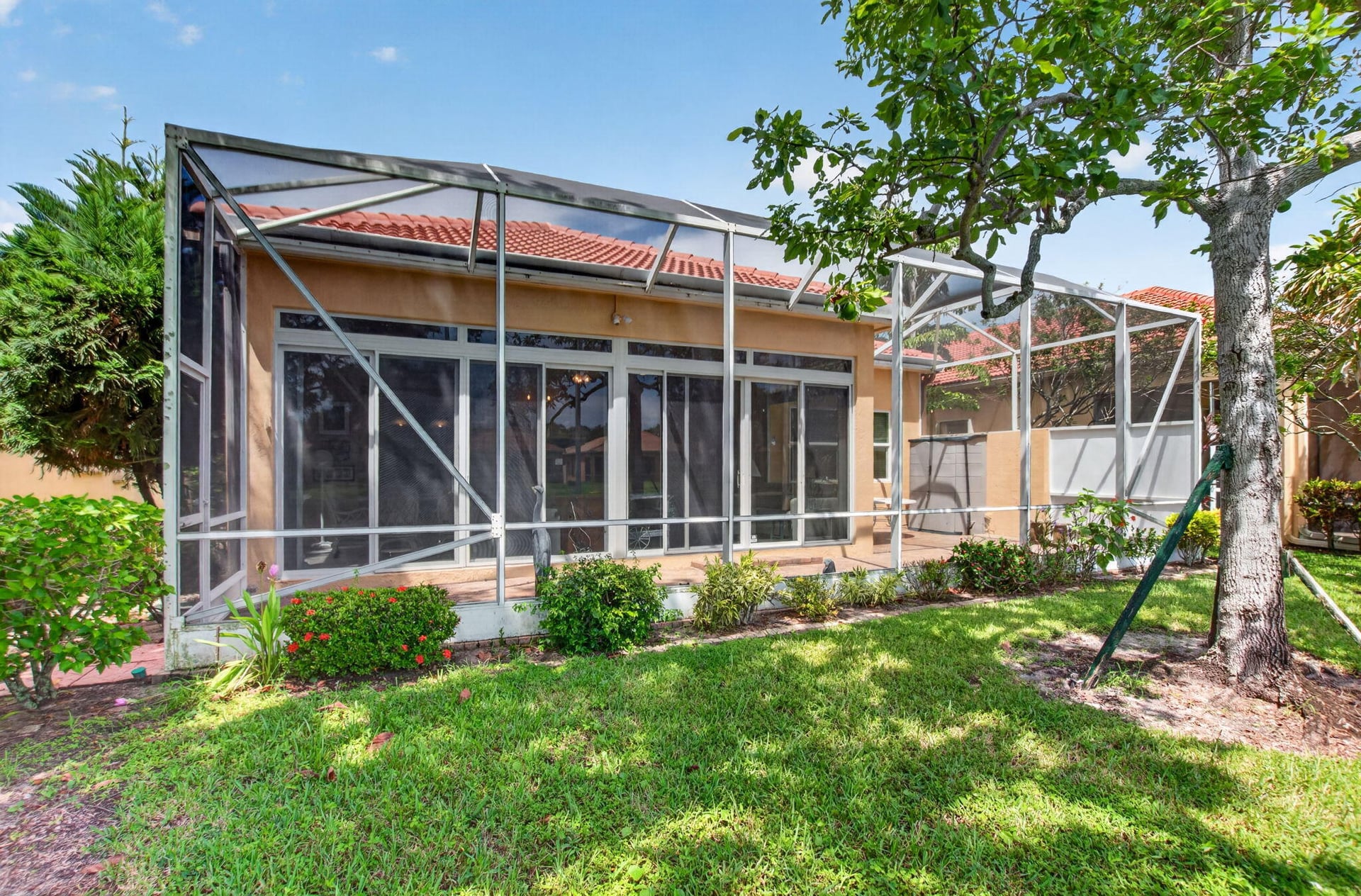 Residence photo 43