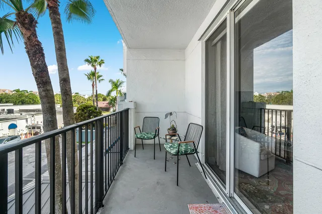 Pineapple Grove Village Condominiums Unit 315 photo 16