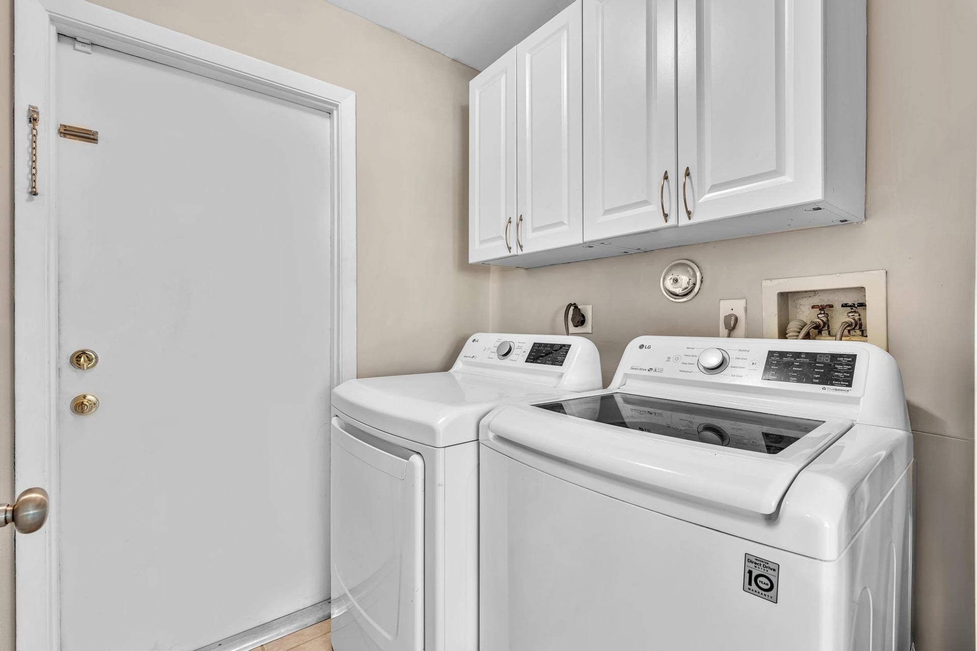 Unit C photo 23