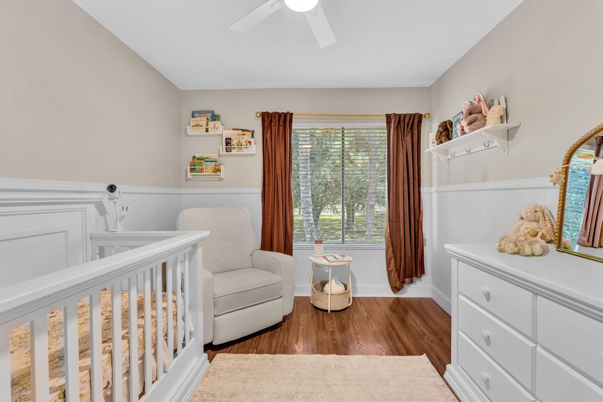 Unit C photo 35