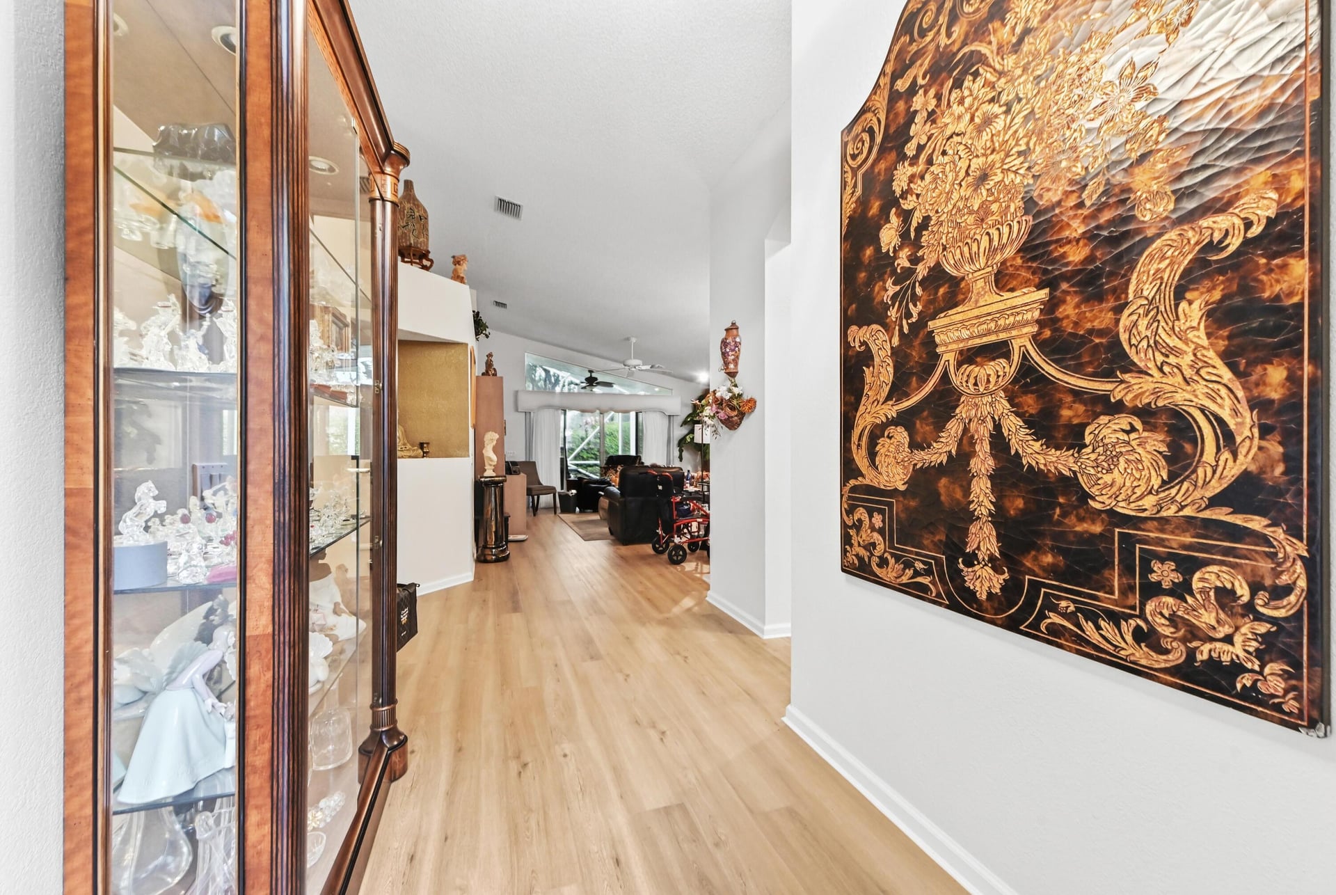 Residence photo 2