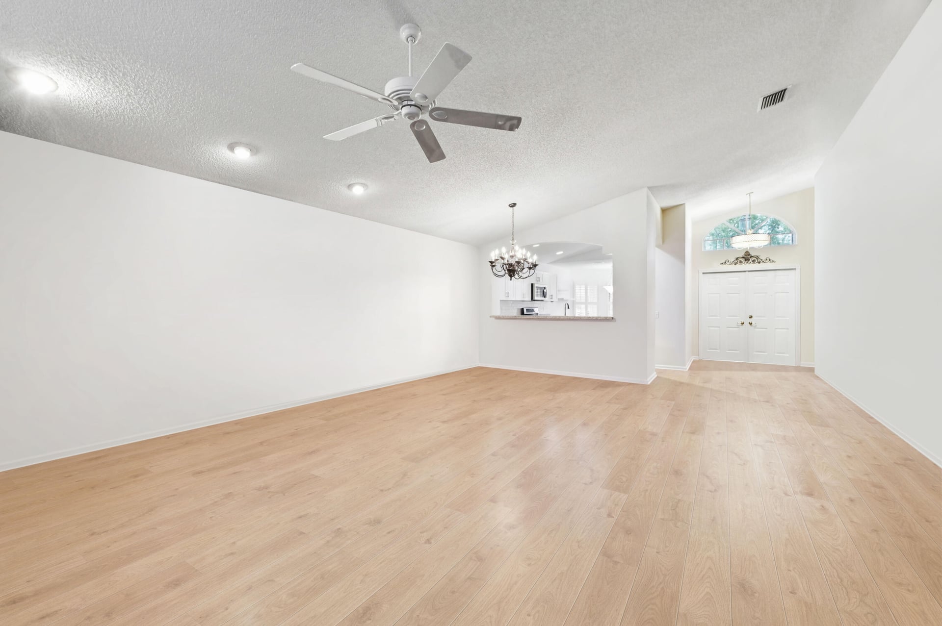 Residence photo 3