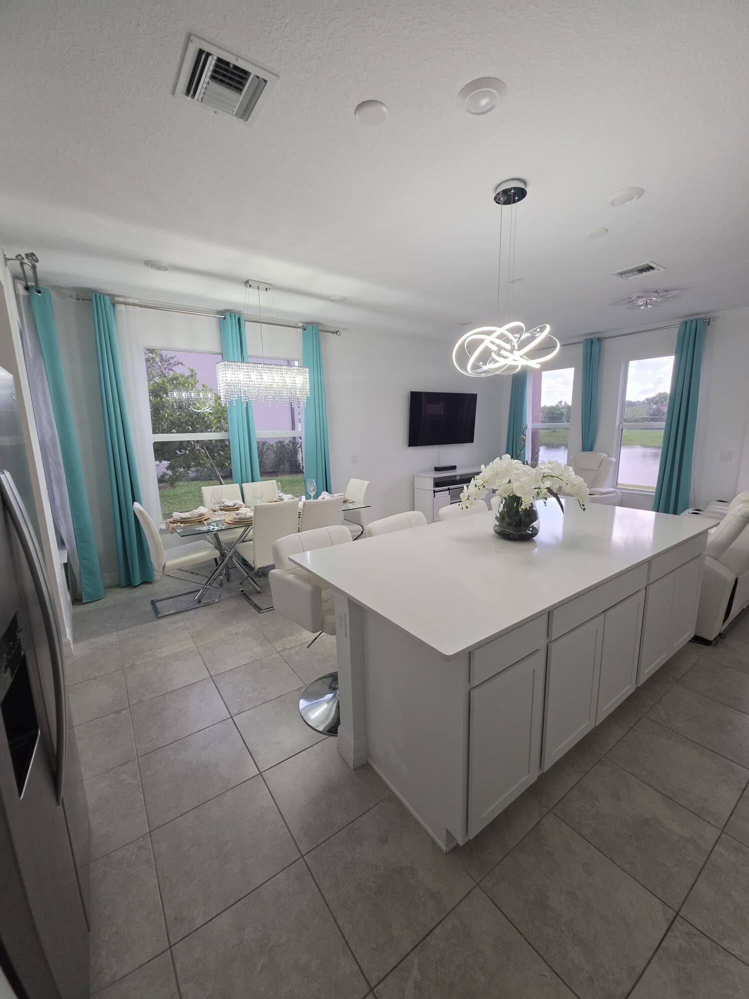 Residence photo 2
