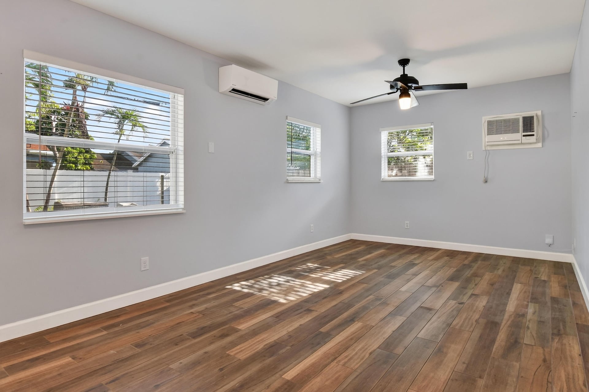 Residence photo 2