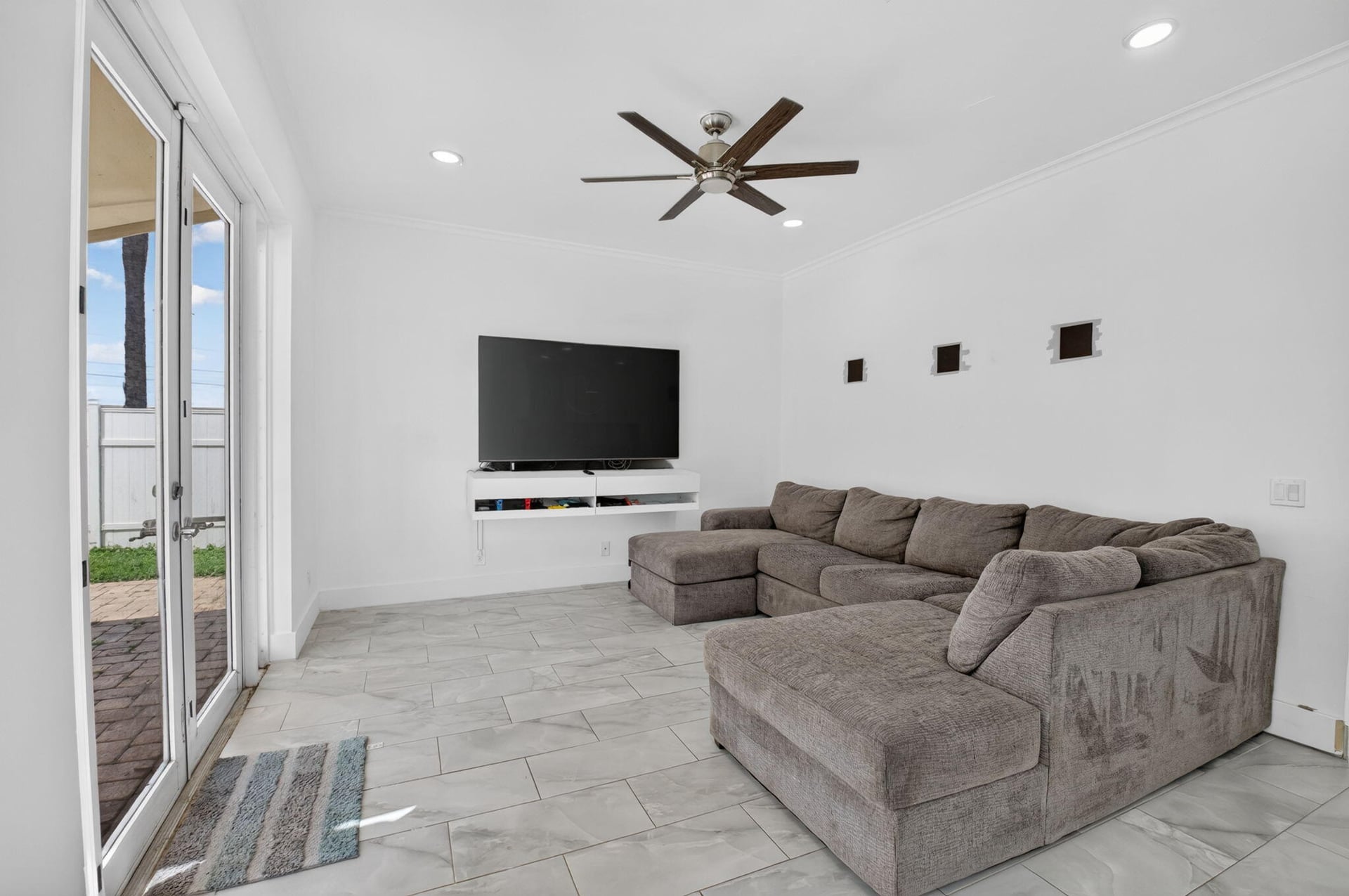  Residence photo 16