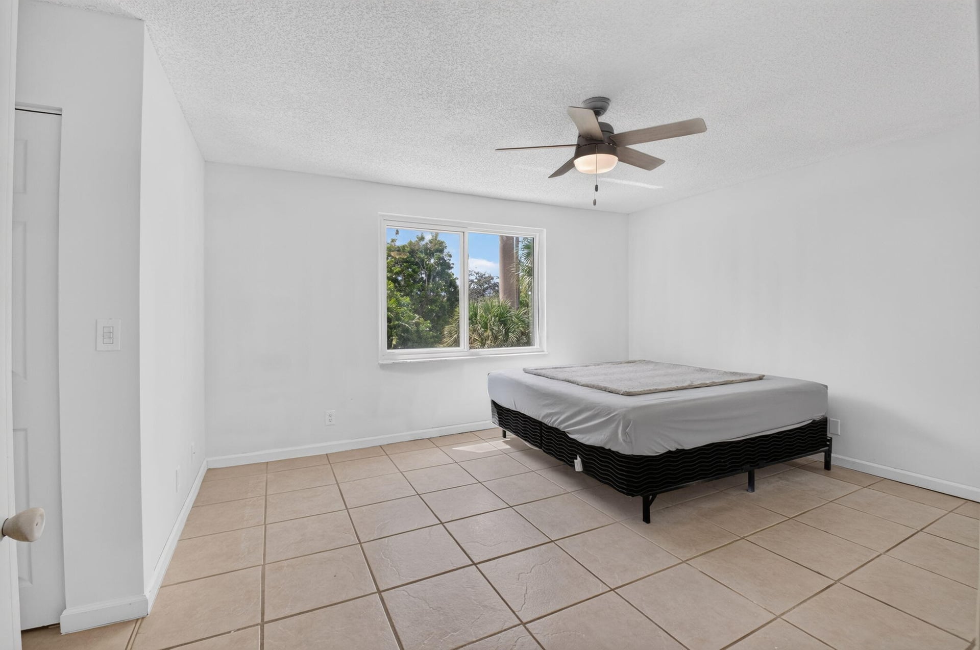  Residence photo 24