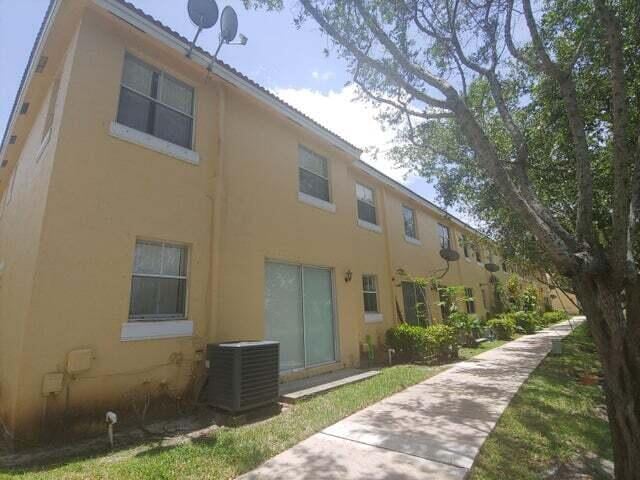 Residence photo 3