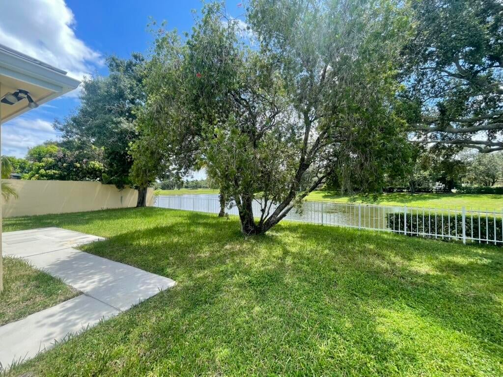 Residence photo 4