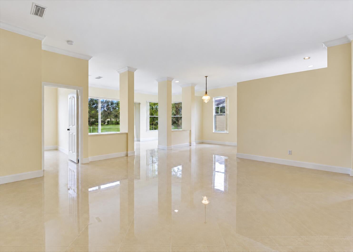 Residence photo 9