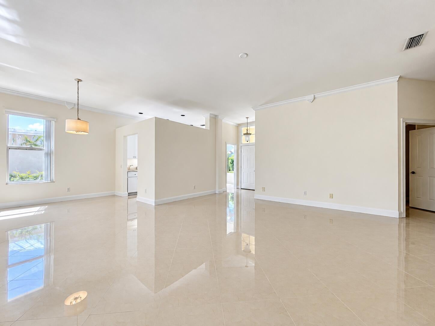 Residence photo 10