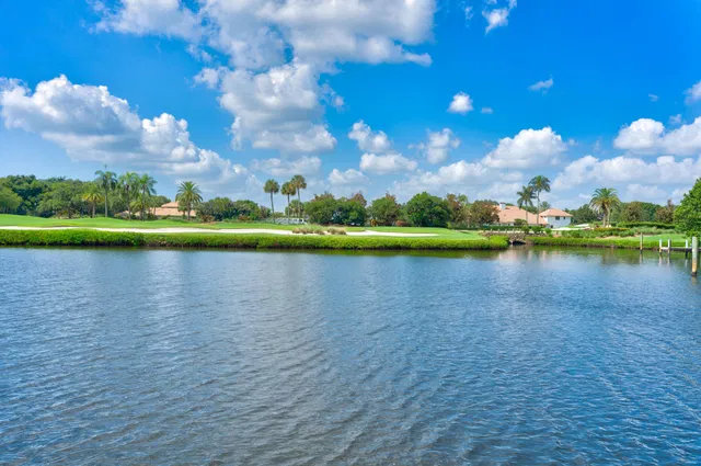 Admirals Cove Residence photo 9
