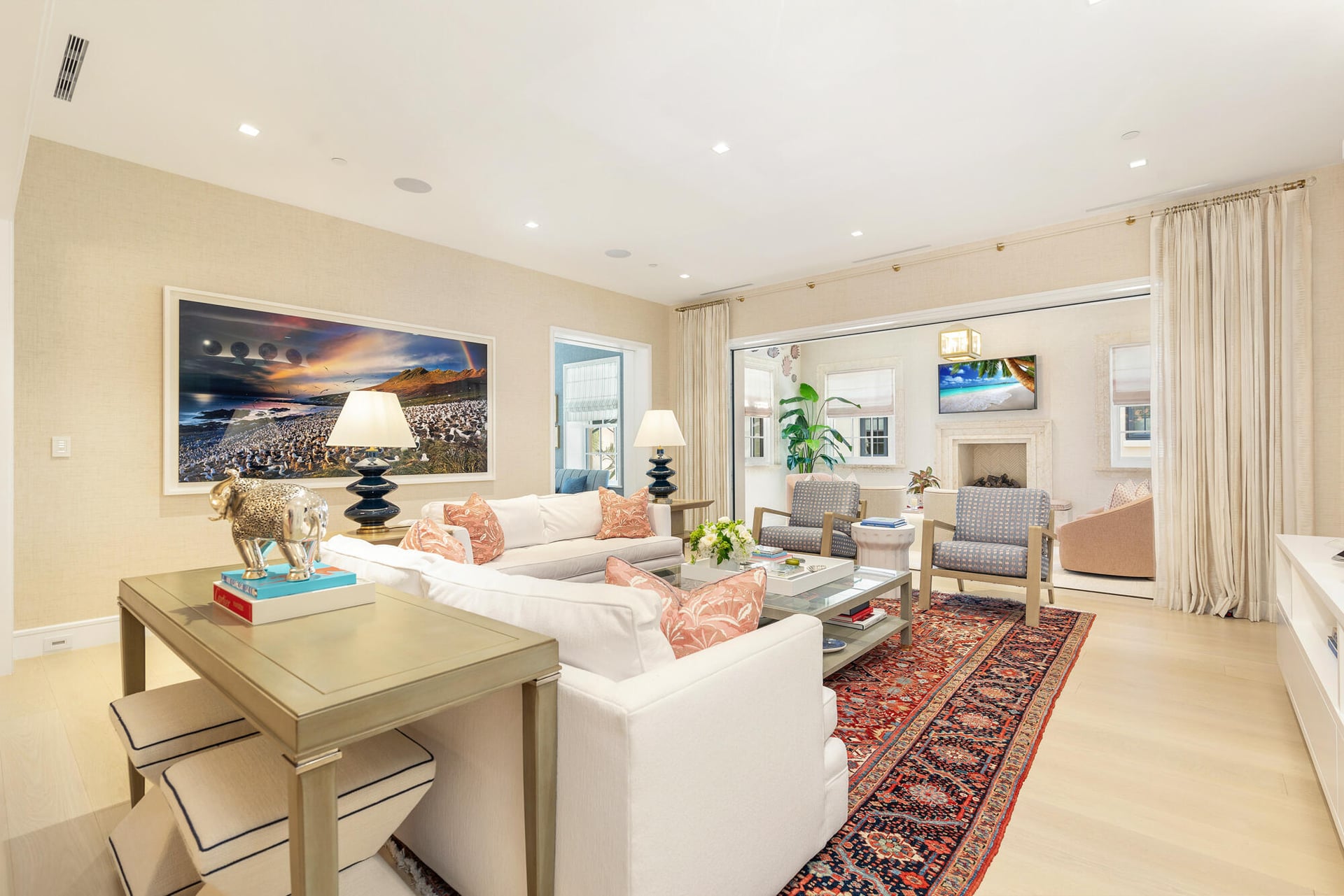 In-Town Palm Beach Residence photo 9
