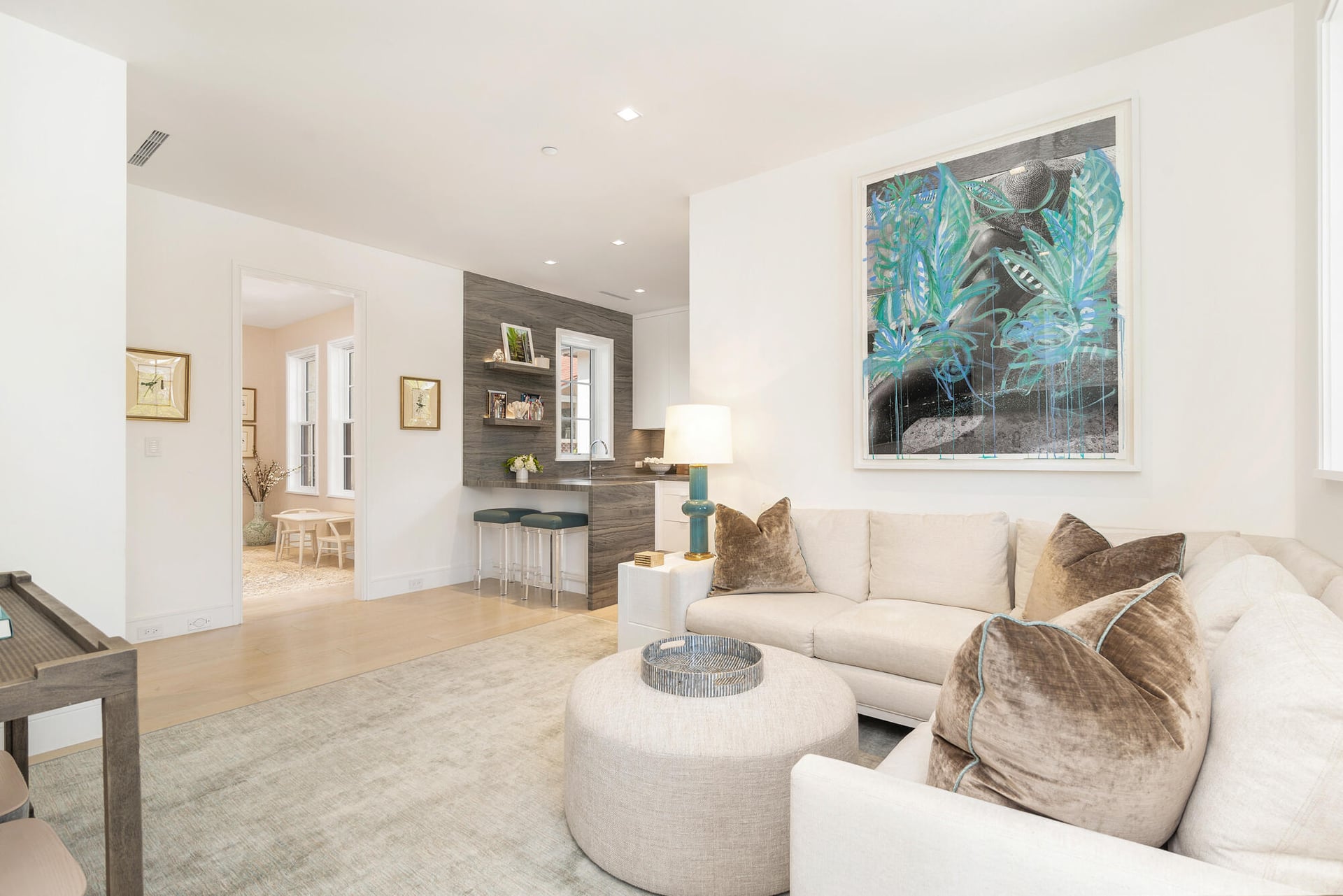 In-Town Palm Beach Residence photo 27