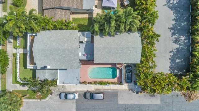 West Palm Beach Residence photo 18