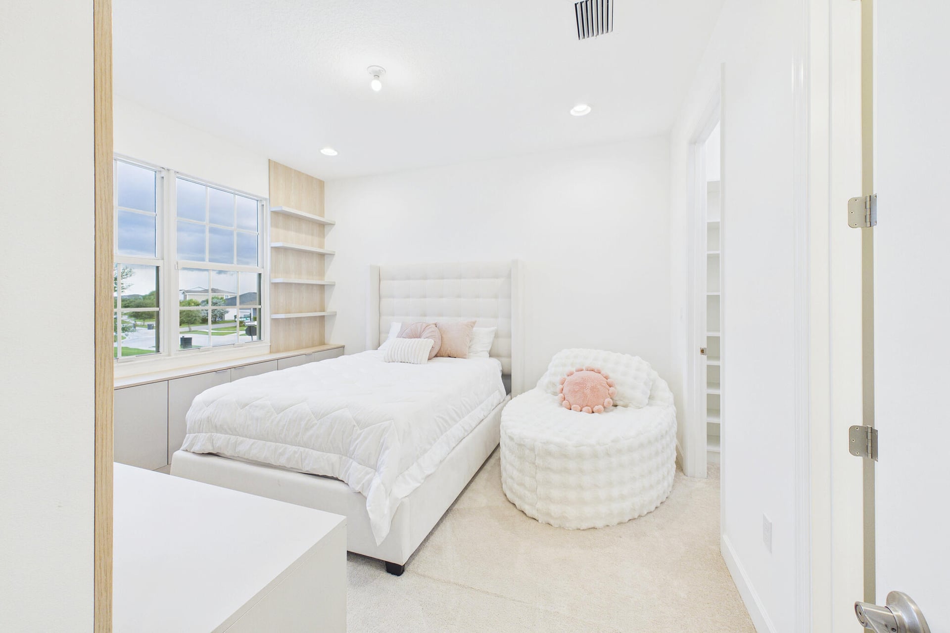  Residence photo 81