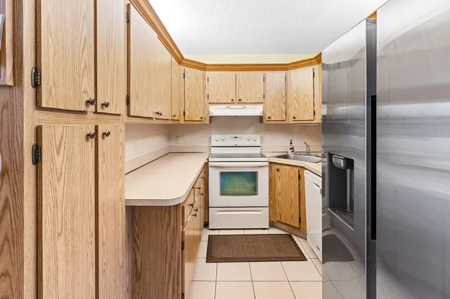  Residence photo 24