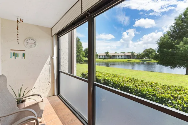  Residence photo 35
