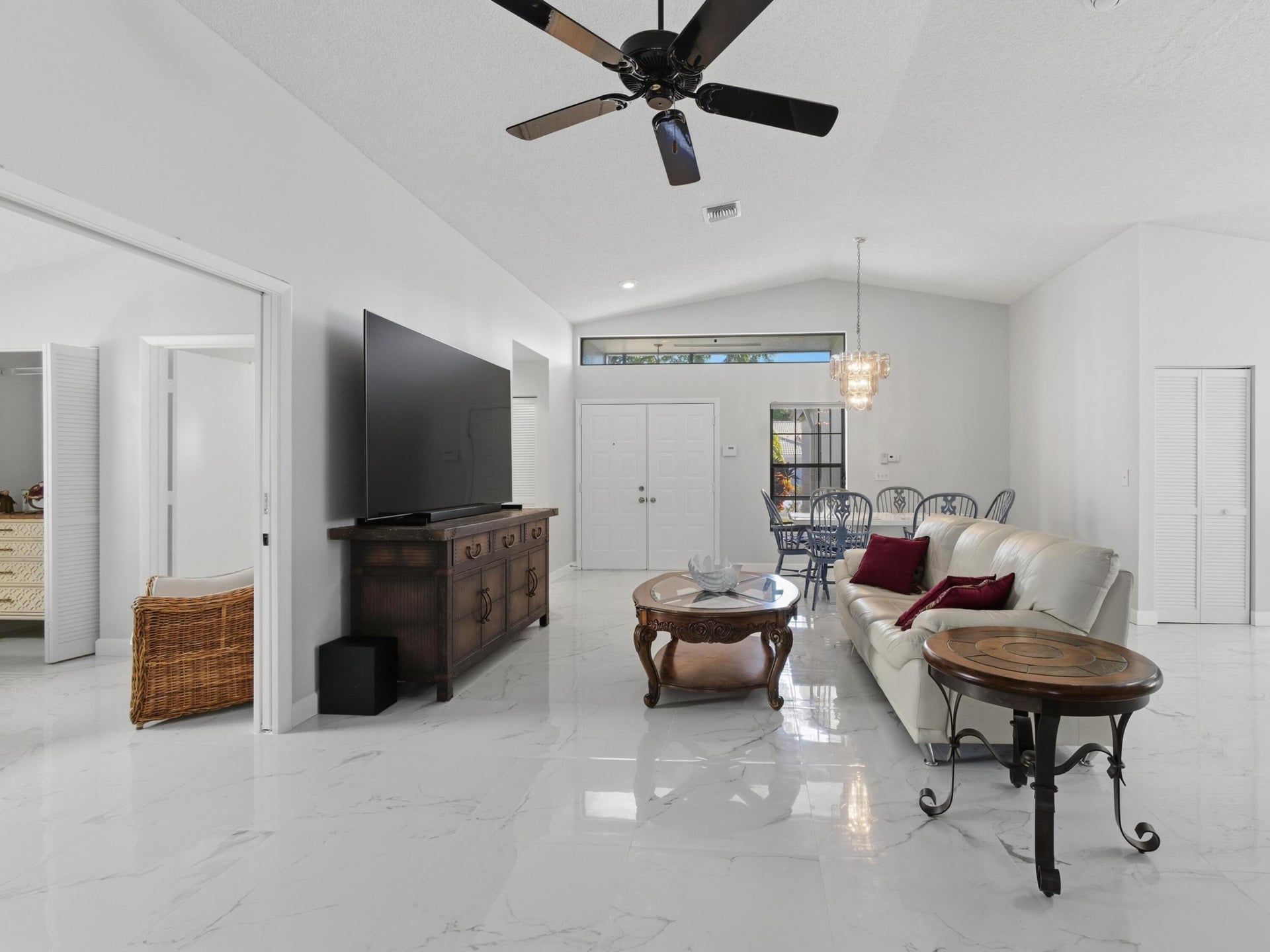 Residence photo 15
